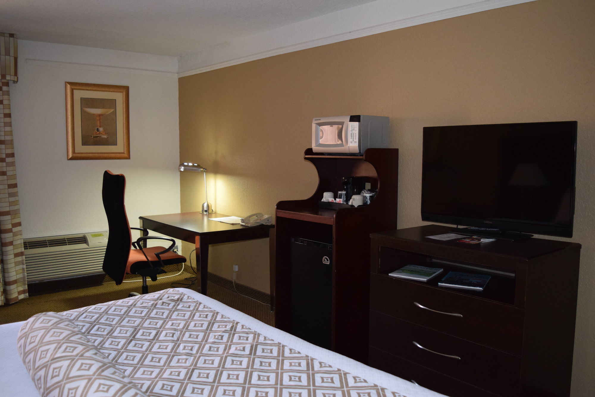 Four Points By Sheraton Detroit Novi Room photo